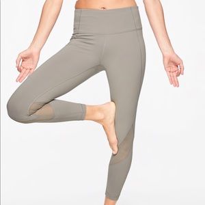 Athleta Eclipse 7/8th Tight